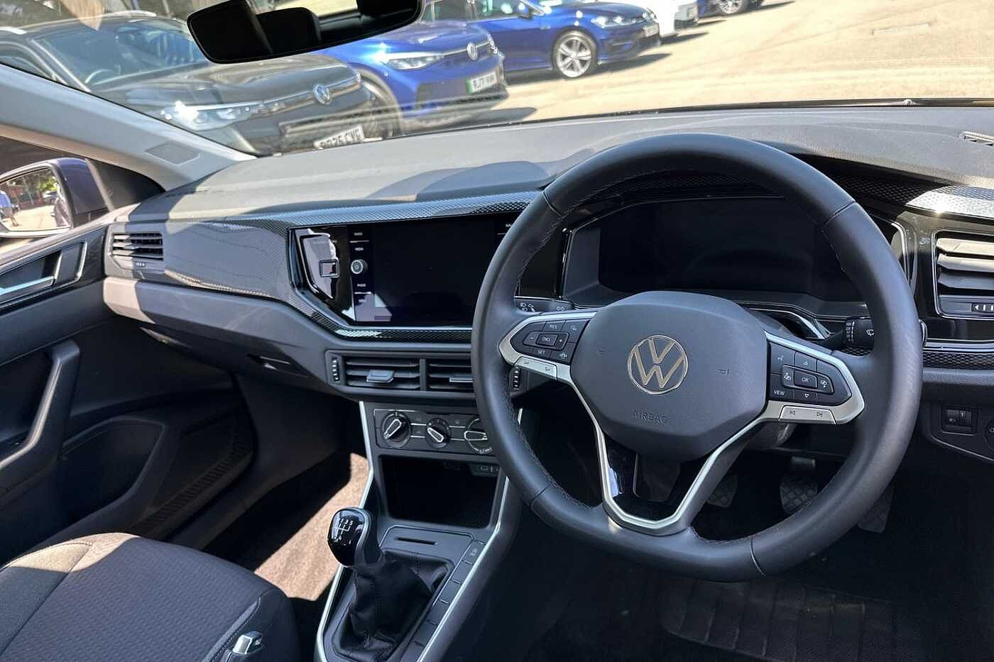 Volkswagen POLO 1.0 Life 5dr