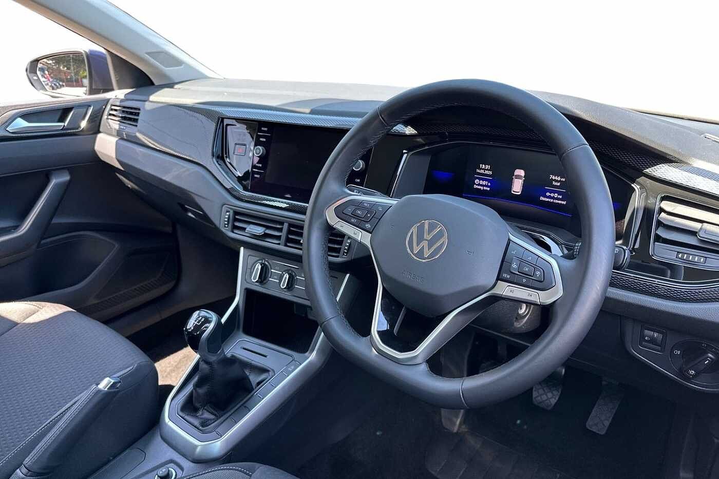 Volkswagen POLO 1.0 Life 5dr