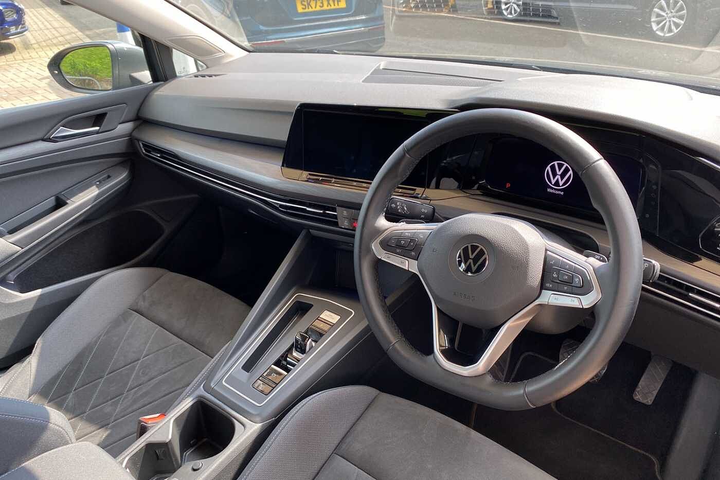 Volkswagen Golf 5-Dr 2.0TDI (150ps) Style DSG