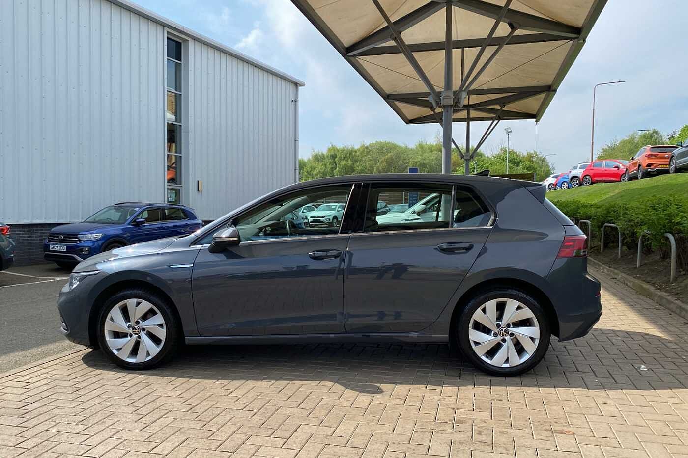 Volkswagen Golf 5-Dr 2.0TDI (150ps) Style DSG