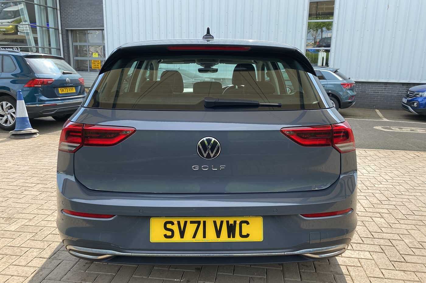 Volkswagen Golf 5-Dr 2.0TDI (150ps) Style DSG