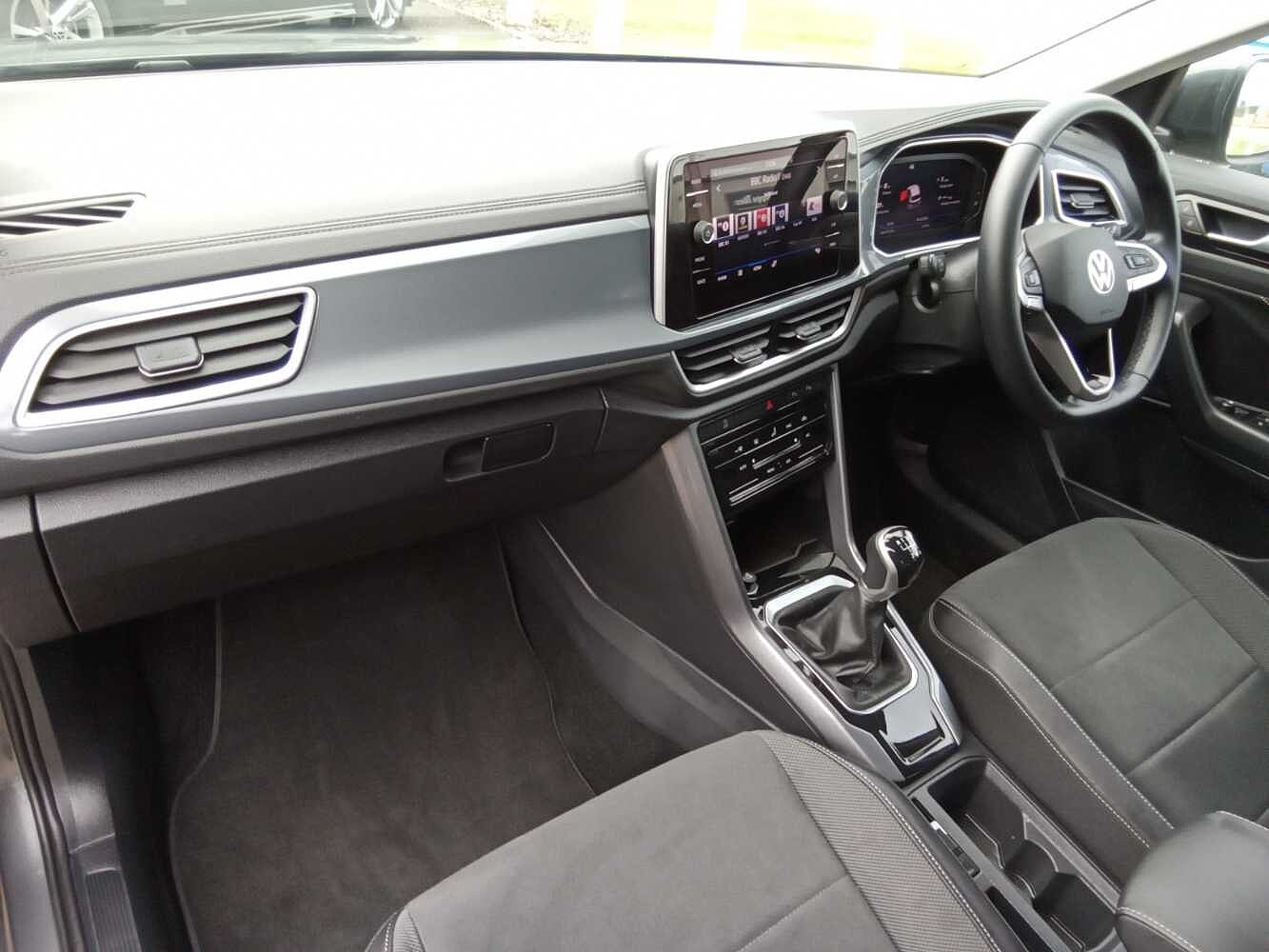 Volkswagen T-ROC 2.0TDI (150ps) Style EVO. REAR CAMERA