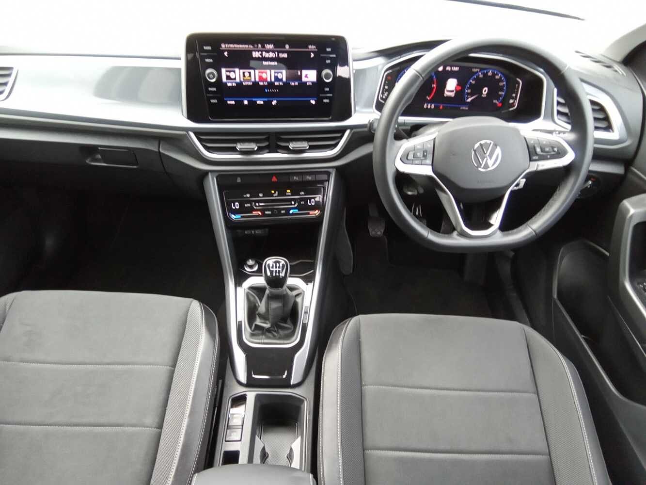 Volkswagen T-ROC 2.0TDI (150ps) Style EVO. REAR CAMERA