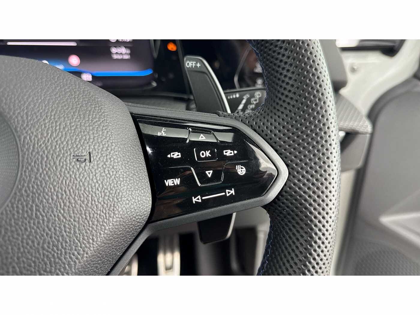 Volkswagen Golf 8 R 2.0 TSI 4MOTION 320PS 7-speed DSG 5 Door