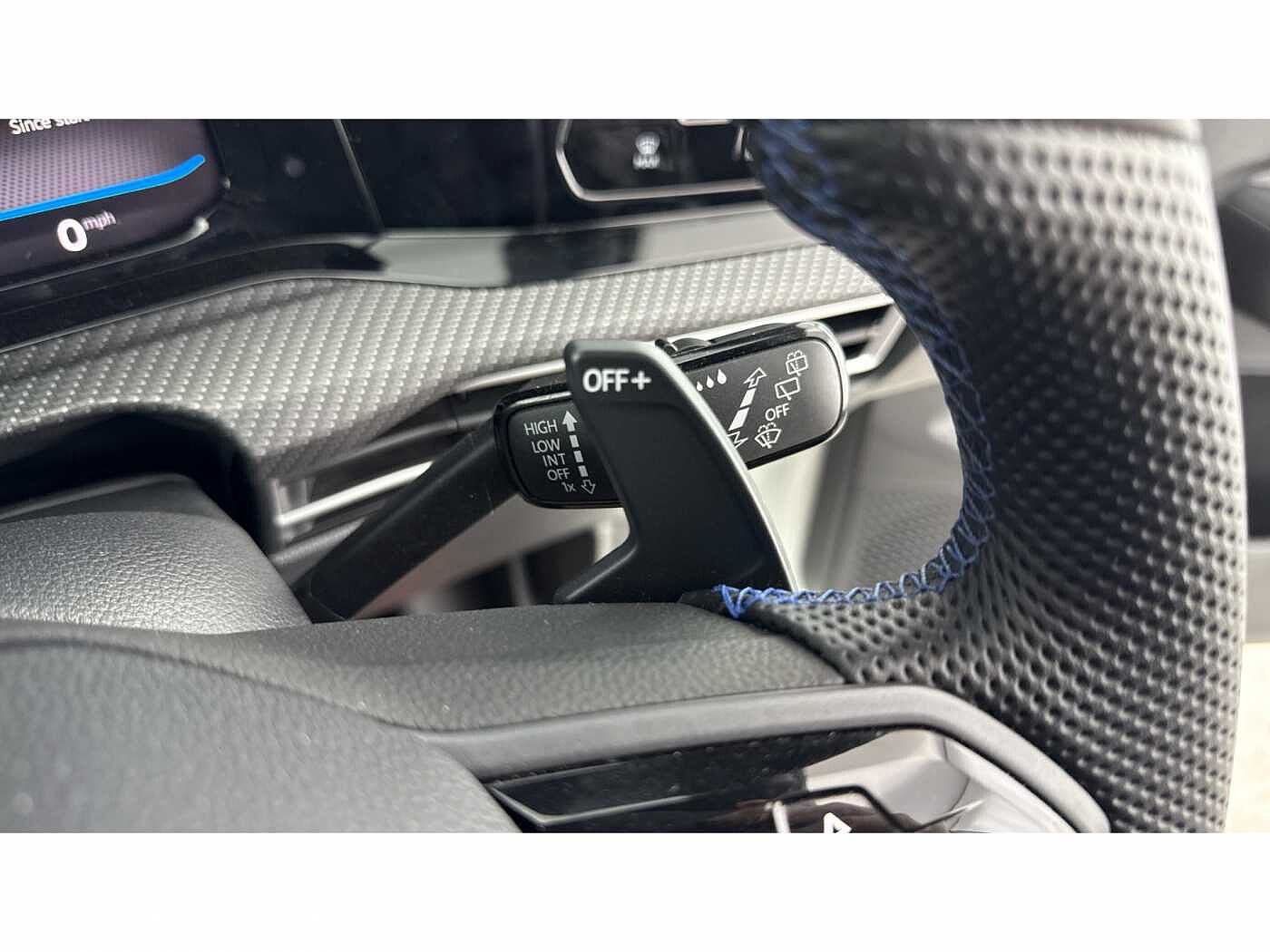 Volkswagen Golf 8 R 2.0 TSI 4MOTION 320PS 7-speed DSG 5 Door