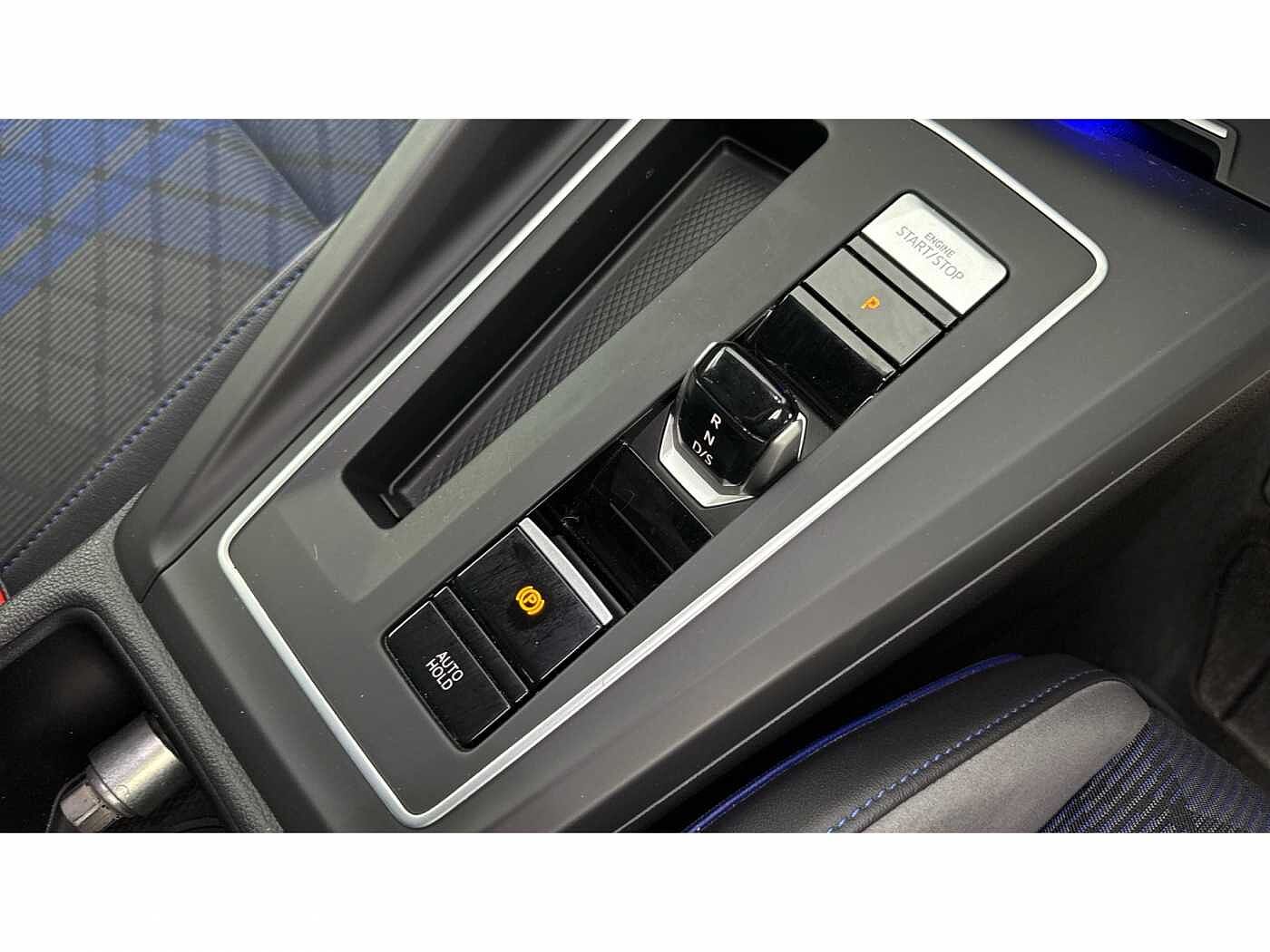 Volkswagen Golf 8 R 2.0 TSI 4MOTION 320PS 7-speed DSG 5 Door