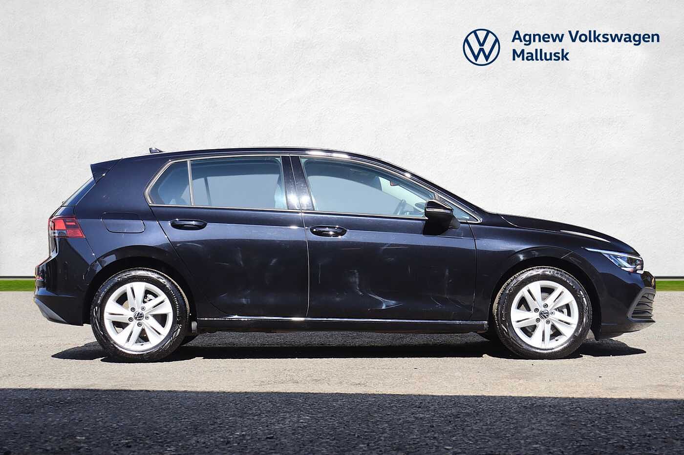 Volkswagen Golf 2.0 TDI Life 5dr DSG