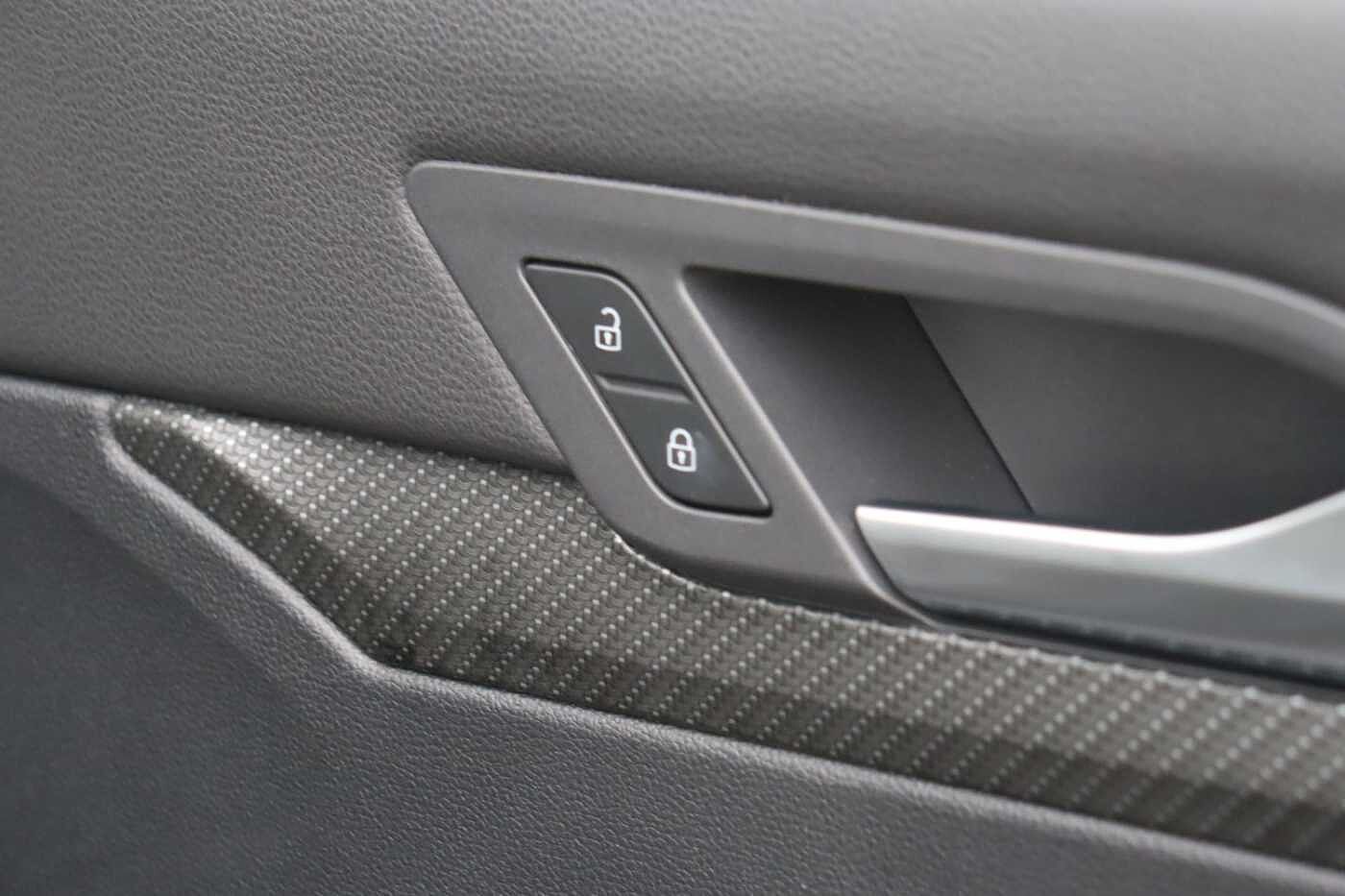 Volkswagen Golf 1.5 TSI R-Line 5dr