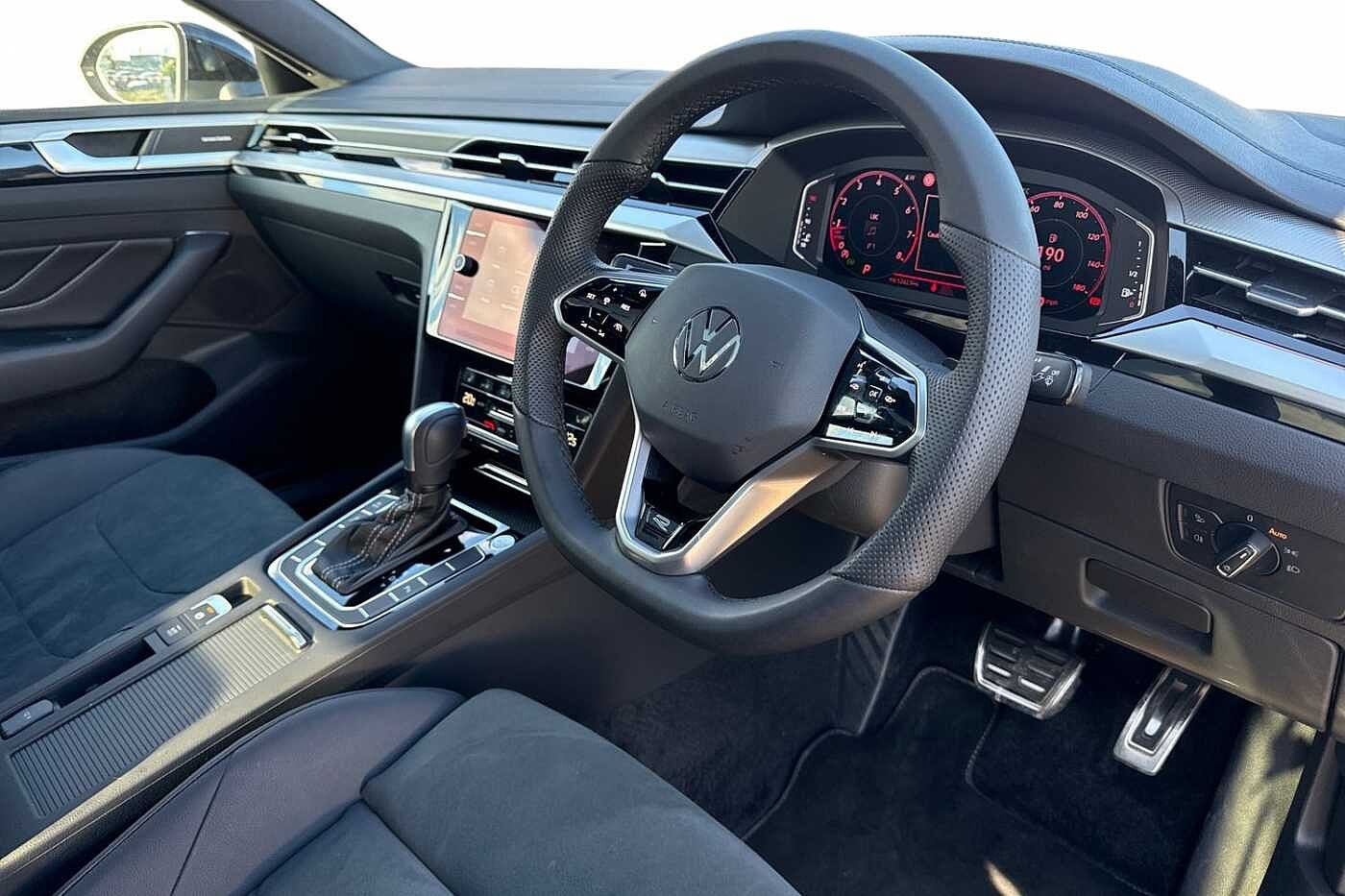 Volkswagen Arteon PA R-Line 2.0 TSI 190PS 7-speed DSG 5 Door + 20' NASHVILLE + HARMAN KARDON + IQ