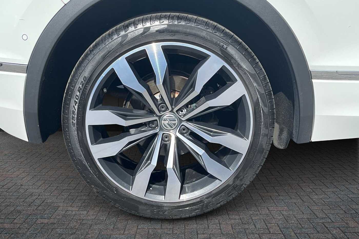 Volkswagen Tiguan 1.5 TSI EVO R-Line Tech SUV 5dr Petrol DSG Euro 6 (s/s) (150 ps)