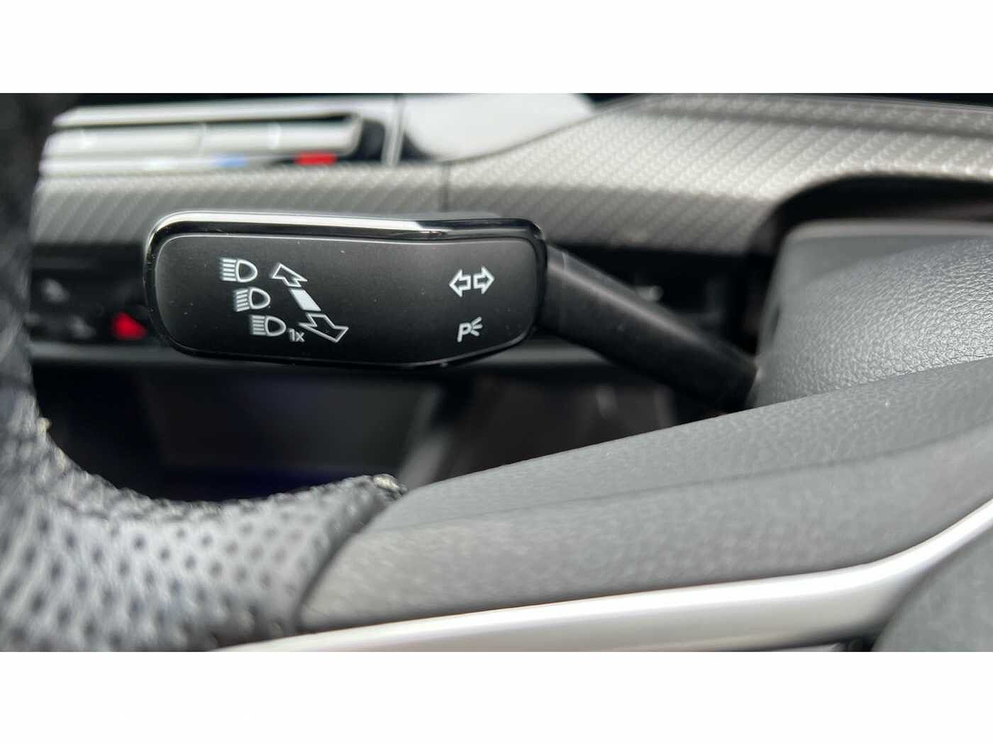 Volkswagen Golf MK8 Hatchback 5-Dr 1.5 TSI (150ps) R-Line EVO